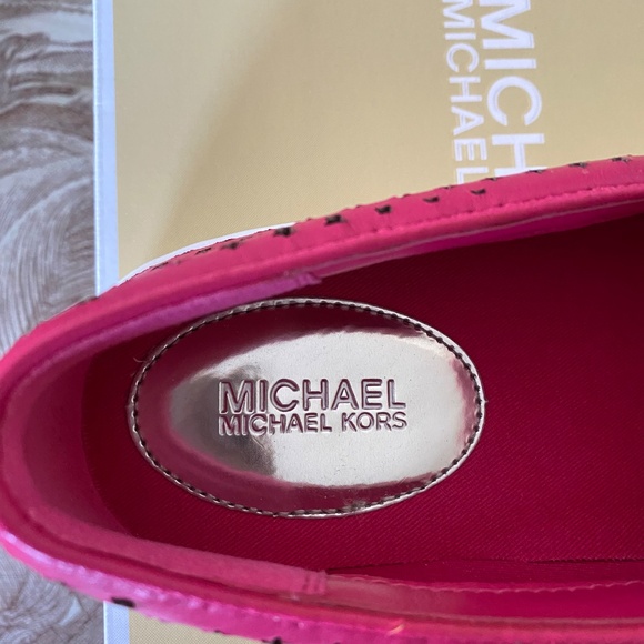 MICHAEL Michael Kors slip on sneakers; Size: 8, Color: hot pink - Picture 2 of 9